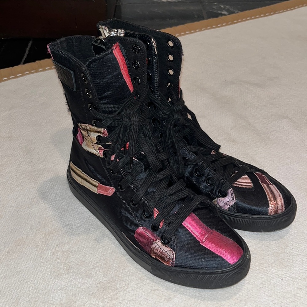 Giamba Paris Lipstick High Top Sneakers